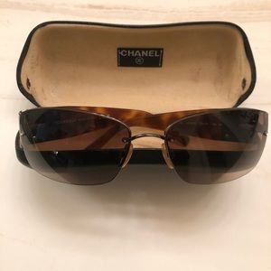Chanel sunglasses with Crystal CC logo (vintage)